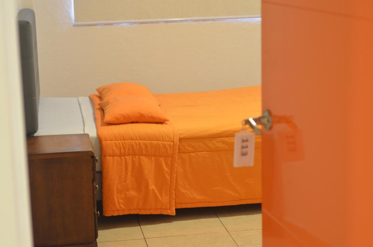 Hostal Siberia Cuenca Esterno foto