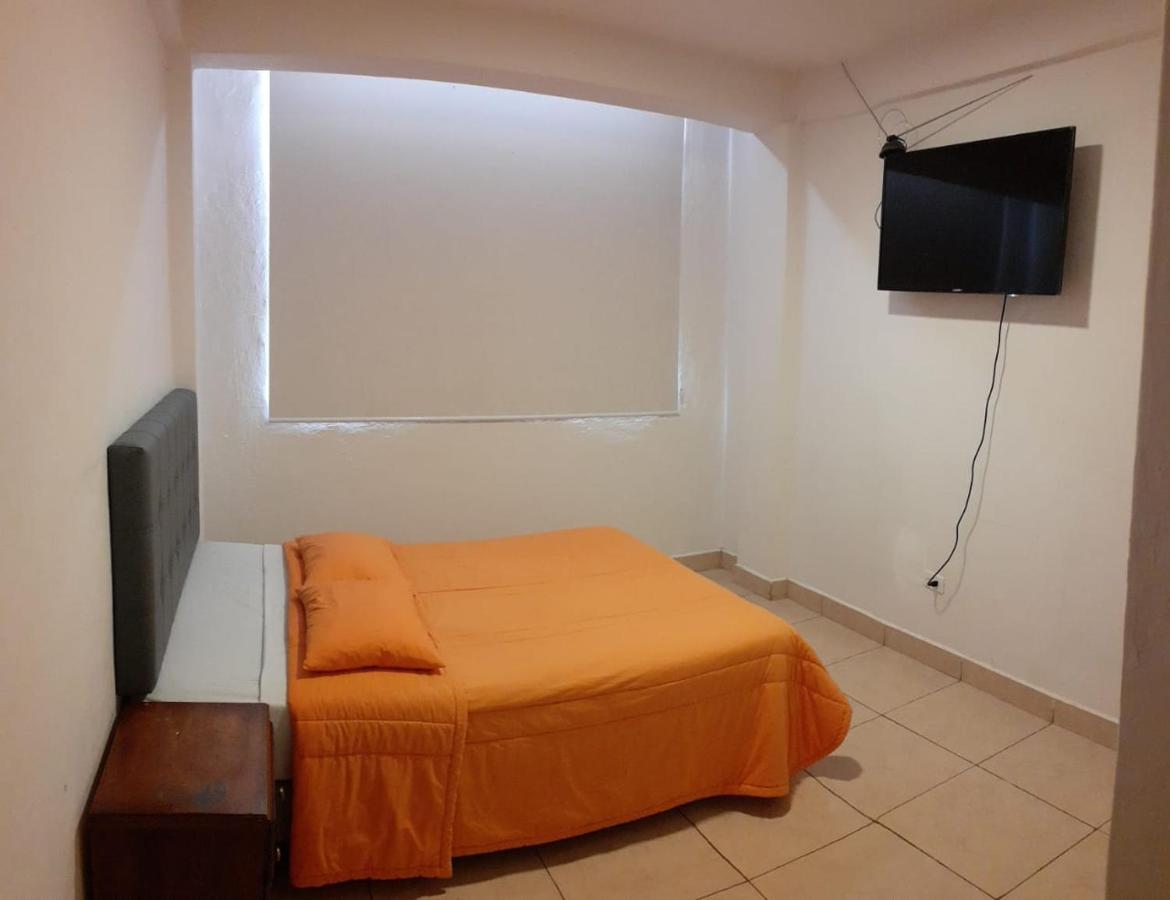 Hostal Siberia Cuenca Esterno foto